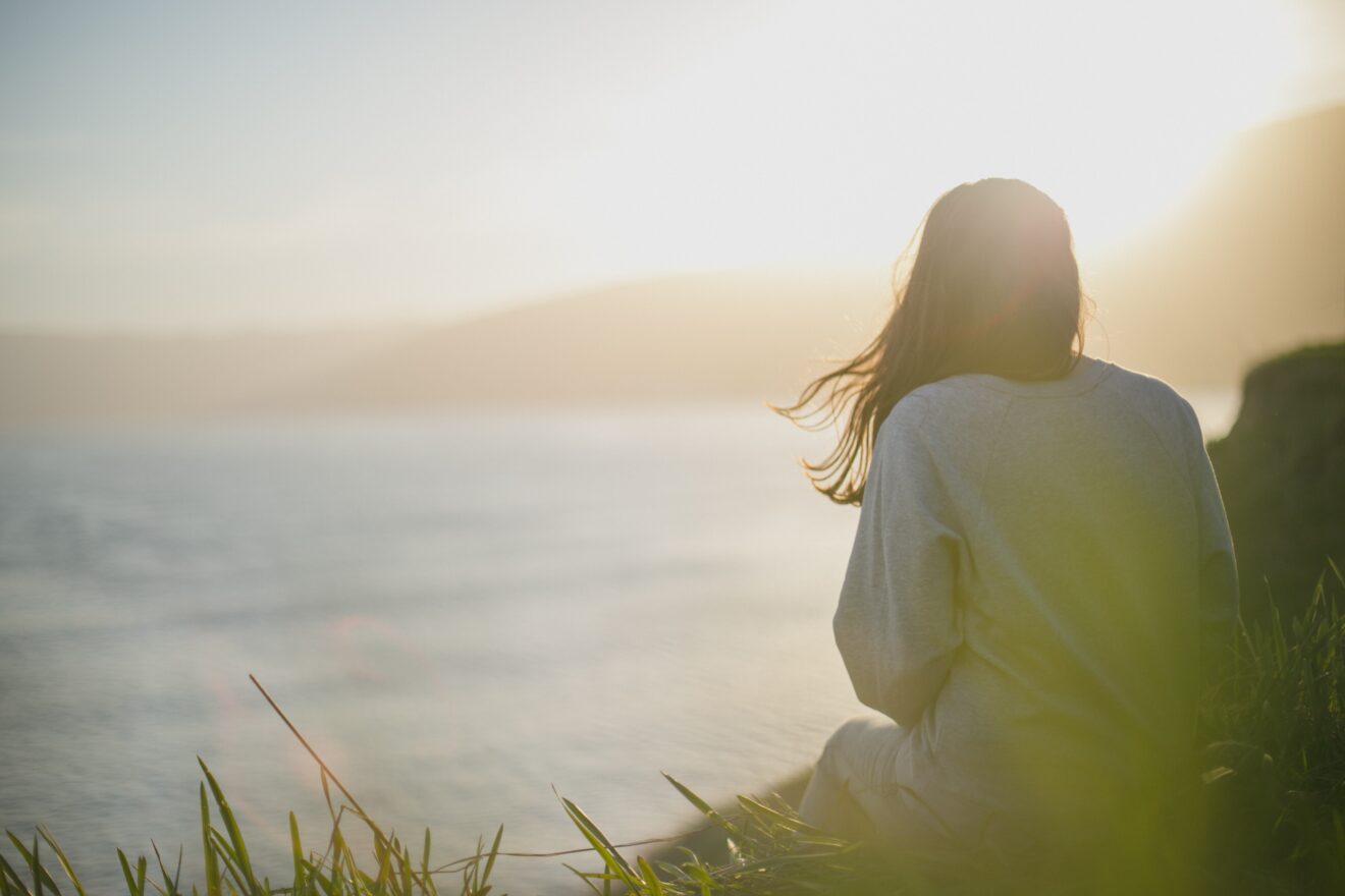 Why Do I Feel Numb and Emotionless: Understanding the Toll of Daily